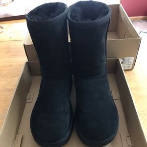 Ugg Boots Classic Short Boot Black